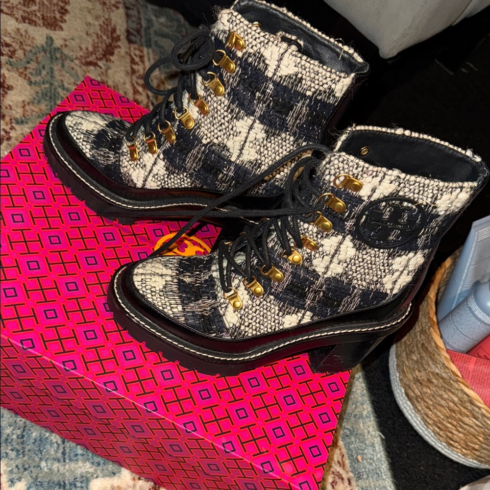 Tory Burch Black and Cream Lace-Up Boots - Picture 5 of 5